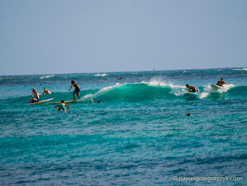 Surferzy na Waikiki Beach